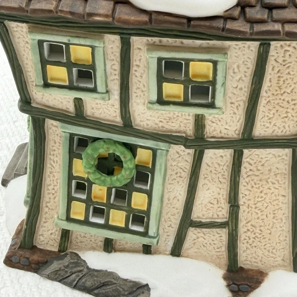 Department 56 Dickens Village Nettie Quinn Puppets & Marionettes Ceramic 1996
